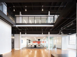 百年制衣廠蛻變 辦公樓裝修公司分享包裝裝潢印務整合經驗